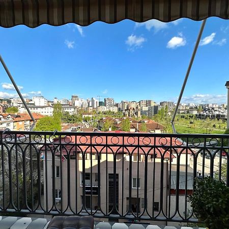 Yellowhouse Prishtine Bagian luar foto